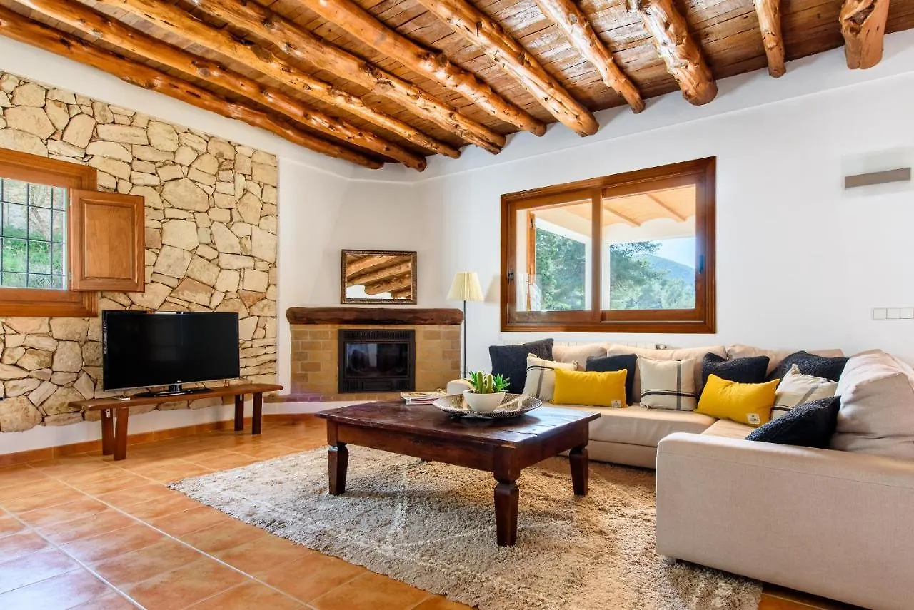 7 Bedroom Villa With Pool - 5Mins Walk To Cala Llonga Beach - Can Ramon 0*, Cala Llonga (Ibiza)