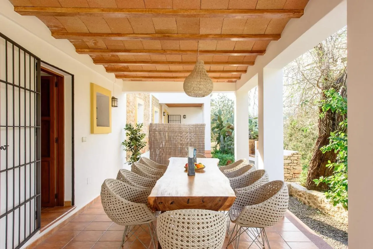 7 Bedroom Villa With Pool - 5Mins Walk To Cala Llonga Beach - Can Ramon 0*, Cala Llonga (Ibiza)