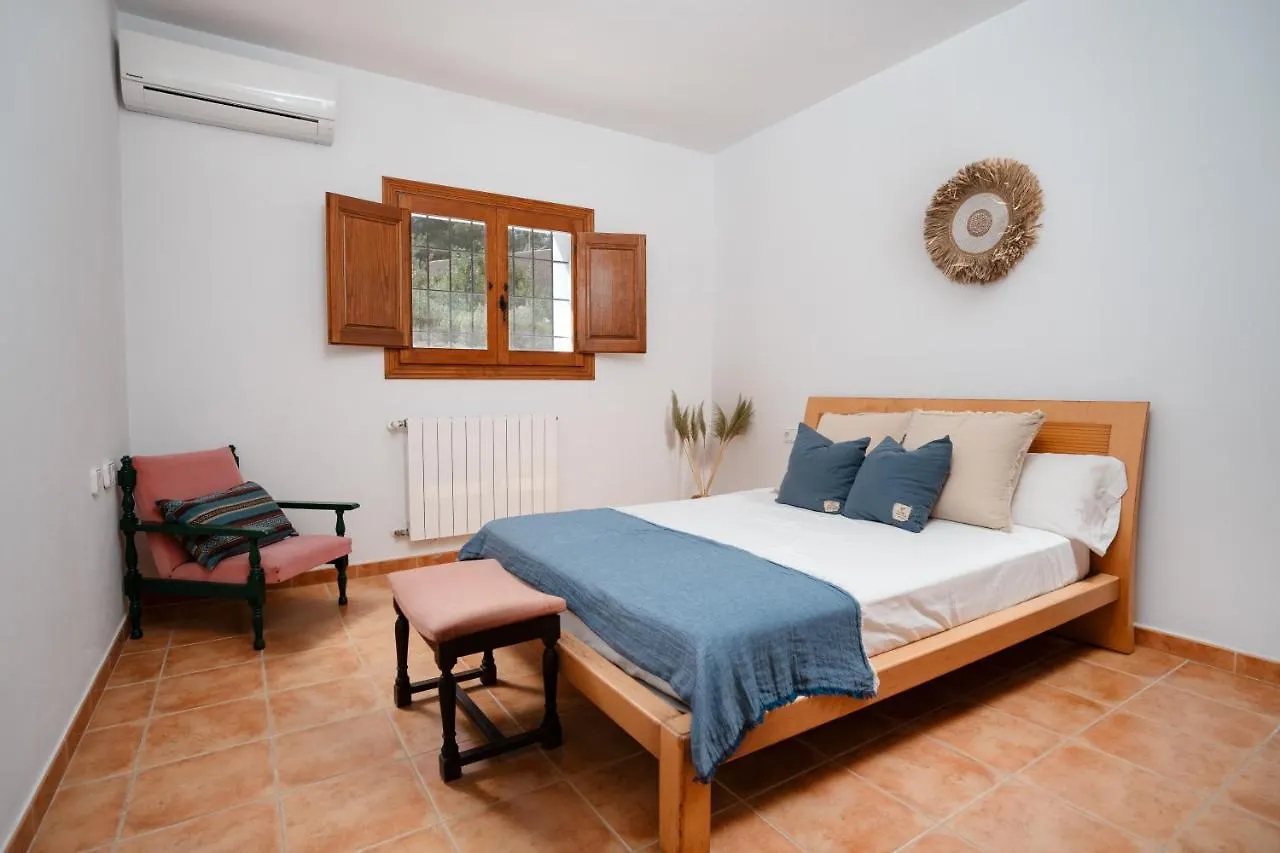 7 Bedroom Villa With Pool - 5Mins Walk To Cala Llonga Beach - Can Ramon