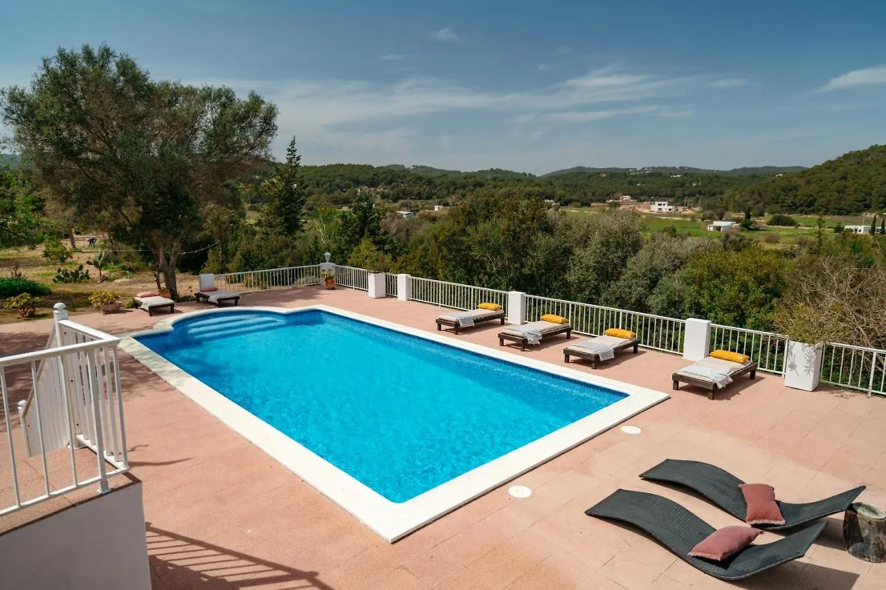 7 Bedroom Villa With Pool - 5Mins Walk To Cala Llonga Beach - Can Ramon