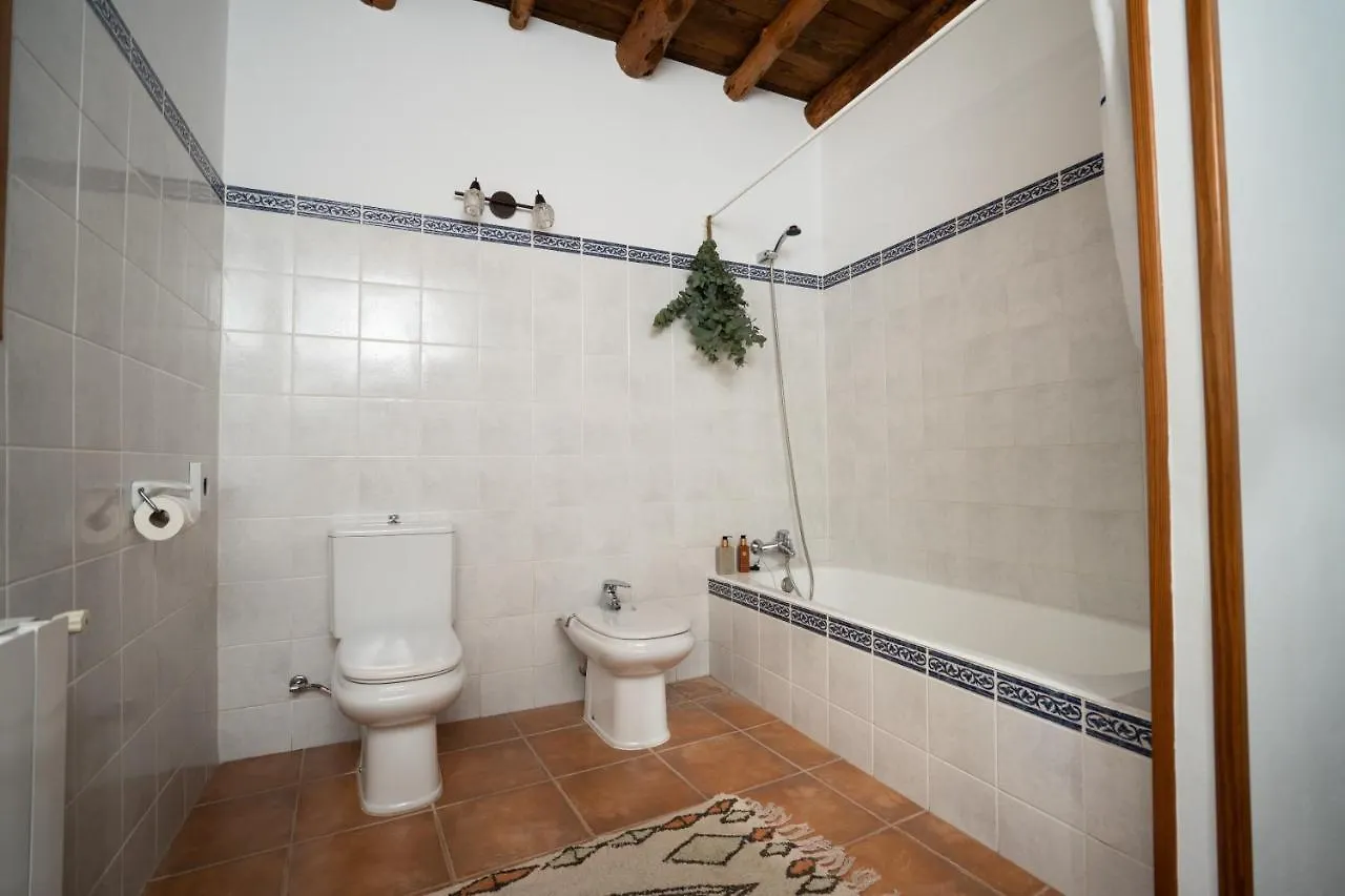 7 Bedroom Villa With Pool - 5Mins Walk To Cala Llonga Beach - Can Ramon Spanien
